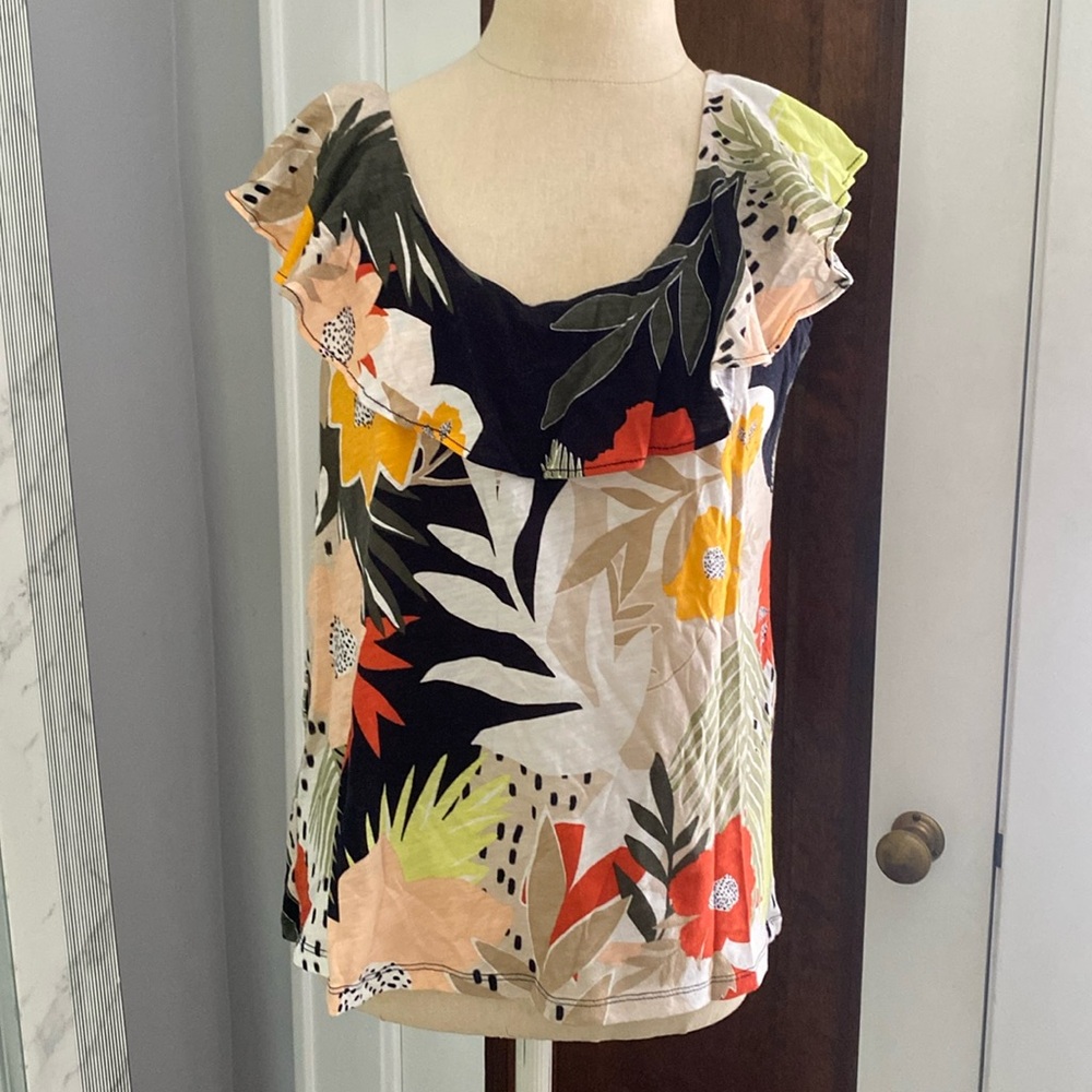 Loft colorful sleeveless tank with ruffle neckline that can be worn off shoulder